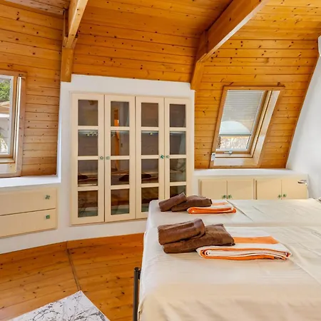 Casa Iglu Дом отдыха Бенальмадена
